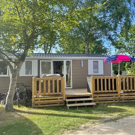 Chalet Op Camping Lauwersoog Met 3 Slaapkamers En Vaatwasser - Joycasa エクステリア 写真
